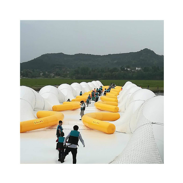 灵山蹦床桥农庄游乐场景区新的项目新款充气蹦床桥制作厂家热门